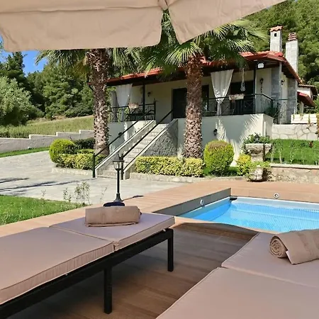 Yucca Private Pool * باليوري